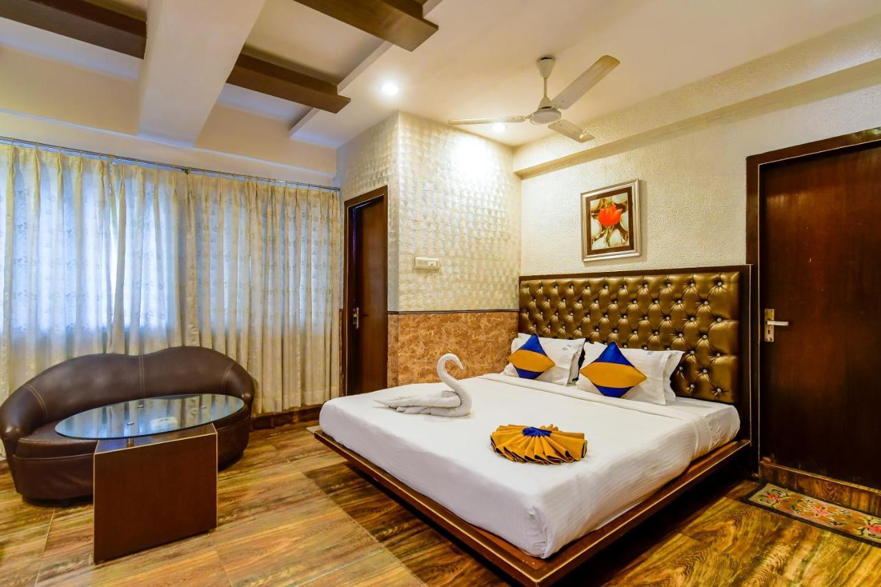 Hotel N S International Калькутта Экстерьер фото