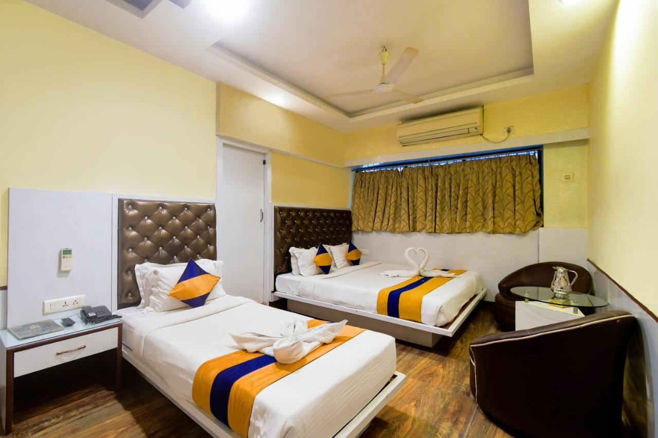 Hotel N S International Калькутта Экстерьер фото