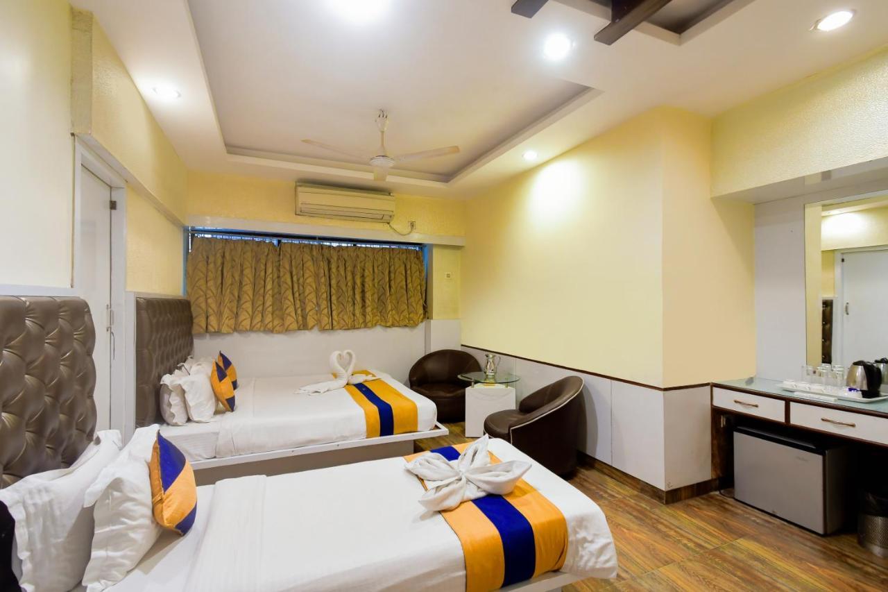 Hotel N S International Калькутта Экстерьер фото