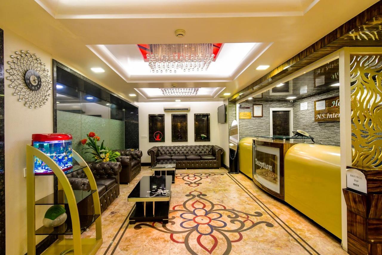 Hotel N S International Калькутта Экстерьер фото