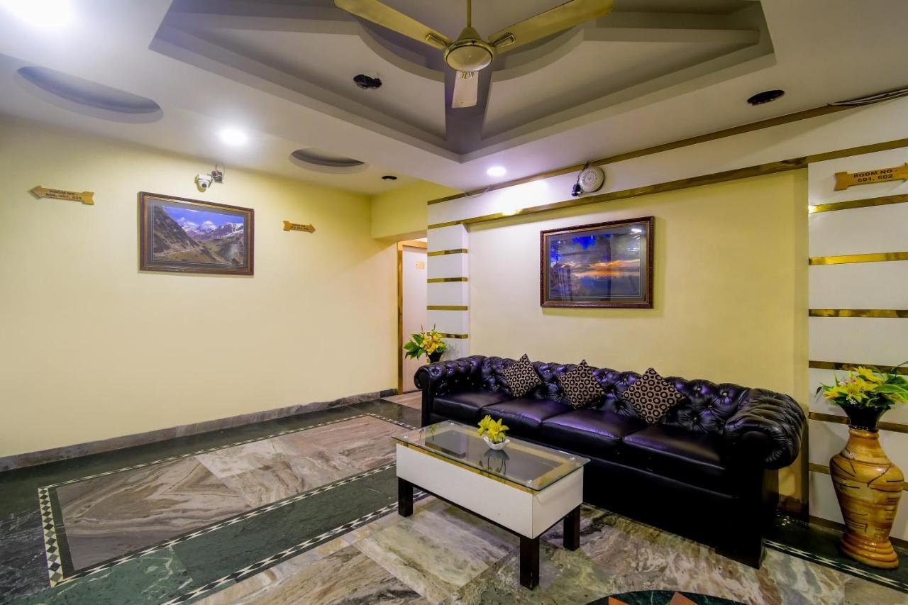 Hotel N S International Калькутта Экстерьер фото