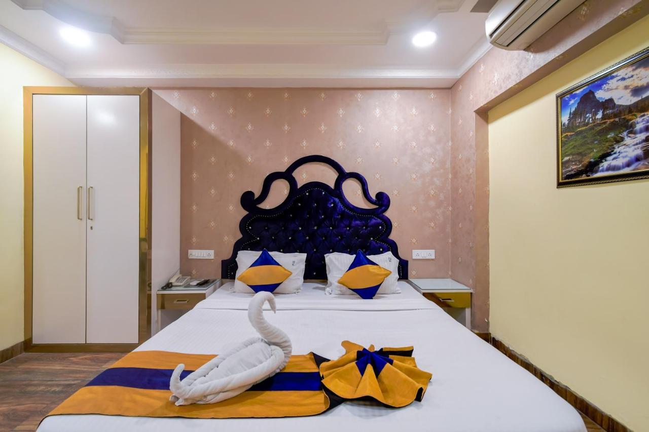 Hotel N S International Калькутта Экстерьер фото